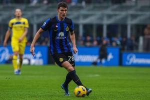 星空体育在线-迪马：马赛希望租借引进帕瓦尔，但国米坚持不外租球员离队